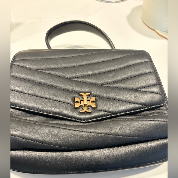 TORY BURCH KIRA CHEVRON COLOR-BLACK TOP-HANDLE SATCHEL LEATHER BAG - Picture 2 of 7